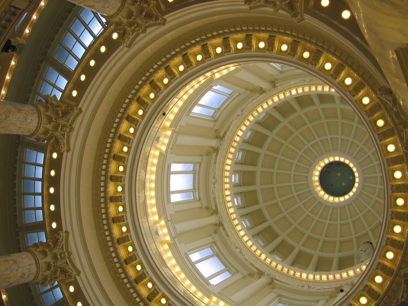 Idaho State Capitol rotunda